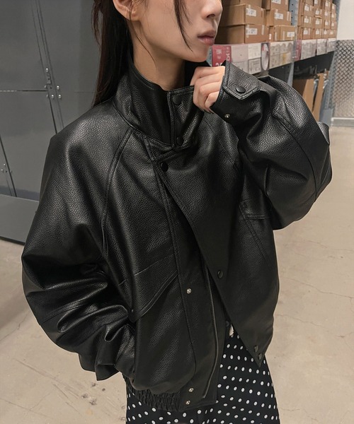 UNE MANSION（ユヌマンション）の「ユニークポイントハイネックオーバーサイズファネルジャケット（テーラードジャケット・レディース・アイボリー/ブラック・FREE）」の5枚目の写真