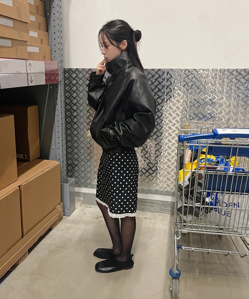 UNE MANSION（ユヌマンション）の「ユニークポイントハイネックオーバーサイズファネルジャケット（テーラードジャケット・レディース・アイボリー/ブラック・FREE）」の6枚目の写真