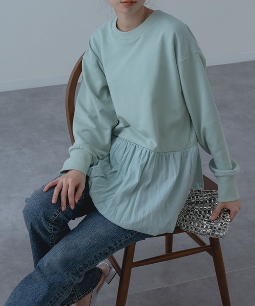 SABUROKU(サブロク)の「【SABUROKU】ふんわり 華やか シルエットが魅力の バルーンチュニック(Tシャツ/カットソー・レディース・ホワイト/グリーン・M)」の2枚目の写真