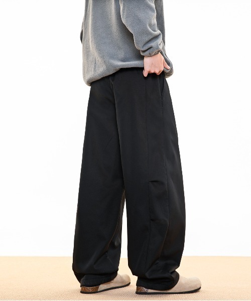 JOHNNY WOLF(ジョニーウルフ)の「ODR ウォームボア バレルレッグ ワンタック ワイド スラックス(その他パンツ・メンズ・ブラック/モカ/オフホワイト/カーキ・L/M/S)」の6枚目の写真
