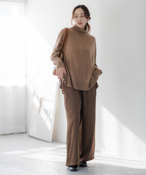 Elura(エルーラ)の「ドットサテンワイドパンツ/625556(その他パンツ・レディース・ブラック/ダークブラウン・FREE)」の9枚目の写真