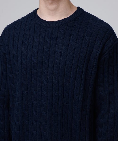 MUSINSA STANDARD(ムシンサスタンダード)の「ケーブルクルーネックニット【ネイビー】(ニット/セーター・メンズ・その他・SMALL/MEDIUM/LARGE/X-LARGE/XX-LARGE)」の7枚目の写真