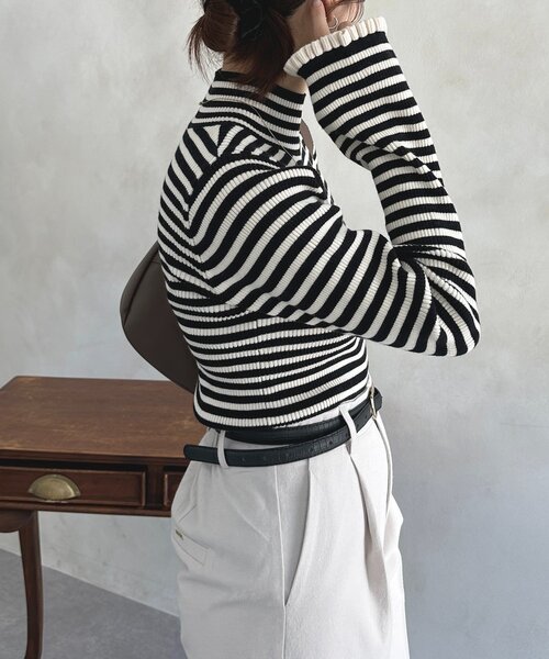 Thevon（ゼボン）の「袖フリルフレアスリーブハイネックニット（ニット/セーター・レディース・レッド/アイボリー/ブラック・FREE）」の14枚目の写真