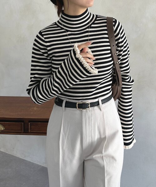 Thevon（ゼボン）の「袖フリルフレアスリーブハイネックニット（ニット/セーター・レディース・レッド/アイボリー/ブラック・FREE）」の15枚目の写真