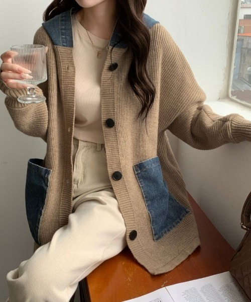 ABITOKYO（アビトーキョー）の「デニムドッキングフーディニットパーカー（パーカー・レディース・アイボリー/チャコールグレー/モカ/ブラック・FREE）」の4枚目の写真