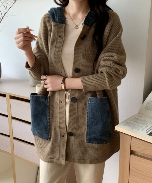 ABITOKYO（アビトーキョー）の「デニムドッキングフーディニットパーカー（パーカー・レディース・アイボリー/チャコールグレー/モカ/ブラック・FREE）」の13枚目の写真