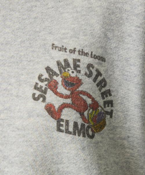 FRUIT OF THE LOOM(フルーツオブザルーム)の「【FRUIT OF THE LOOM/フルーツ オブ ザ ルーム】【コラボ】SESAMISTREET×FTL ロングスリーブ甘編み裏毛(Tシャツ/カットソー・レディース・アイボリー/ブルー/グレー/ブラック・フリー)」の20枚目の写真