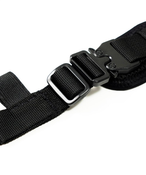reversal.dogi.design.works(リバーサル・ドーギ・デザイン・ワークス)の「<reversal/リバーサル>rvddw RUNNING BAG(ボディバッグ/ウエストポーチ・メンズ・ブラック・FREE)」の6枚目の写真