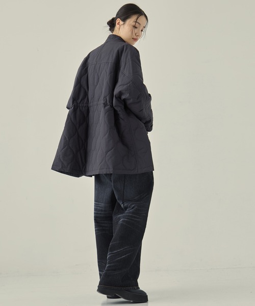 VACHEMENT（ヴァシュモン）の「【VACHEMENT/ヴァシュモン】リサイクル60/40クロスキルティング モッズコート（その他アウター・レディース・ダークグレー/ブラック・FREE）」の8枚目の写真