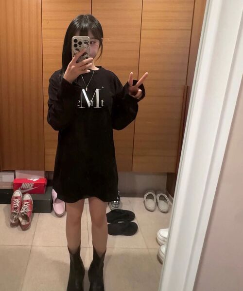 MUCENT(ムセント)の「メインシンボルシグネチャーロゴロングスリーブ(2カラー、男女共用)(Tシャツ/カットソー・レディース・ホワイト/ブラック・FREE)」の15枚目の写真