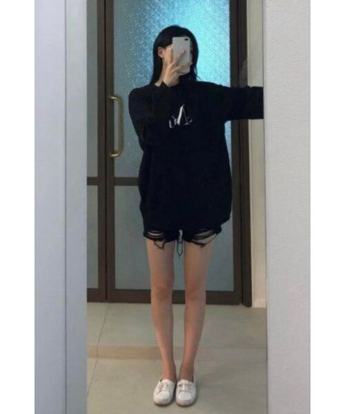 MUCENT(ムセント)の「メインシンボルシグネチャーロゴロングスリーブ(2カラー、男女共用)(Tシャツ/カットソー・レディース・ホワイト/ブラック・FREE)」の16枚目の写真