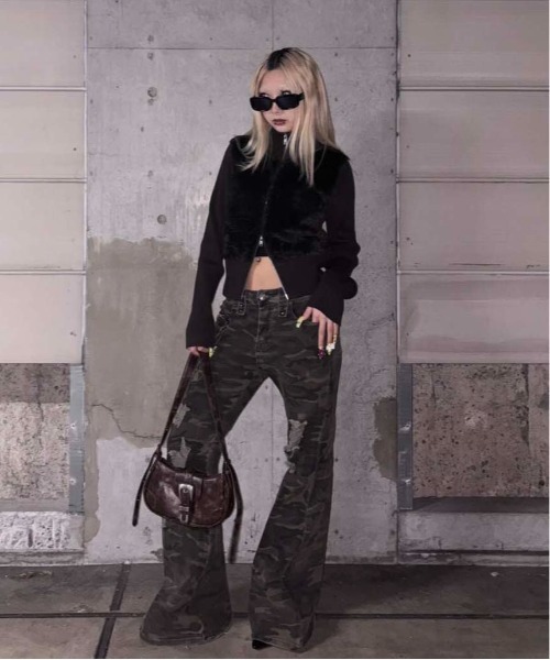 sedacle girl(セダクルガール)の「フェイクファードライバーズニット(ニット/セーター・レディース・ブラウン/ブラック・MEDIUM/SMALL)」の3枚目の写真