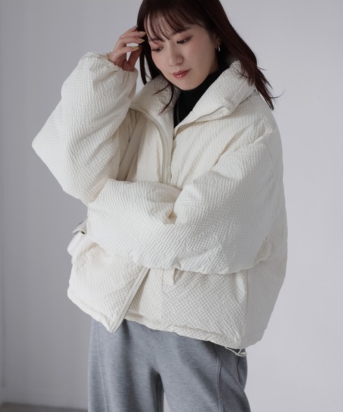 Riberry（リベリー）の「チェックサッカースタンドカラーショートダウン（ダウンジャケット/コート・レディース・ベージュ/ブラウン/アイボリー/ブラック・FREE）」の5枚目の写真