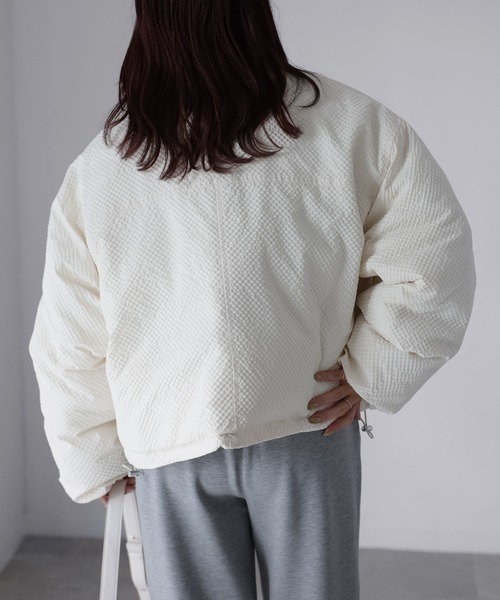 Riberry（リベリー）の「チェックサッカースタンドカラーショートダウン（ダウンジャケット/コート・レディース・ベージュ/ブラウン/アイボリー/ブラック・FREE）」の22枚目の写真