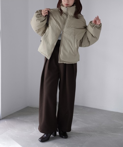 Riberry（リベリー）の「チェックサッカースタンドカラーショートダウン（ダウンジャケット/コート・レディース・ベージュ/ブラウン/アイボリー/ブラック・FREE）」の16枚目の写真