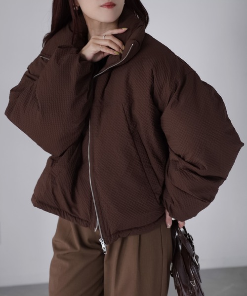 Riberry（リベリー）の「チェックサッカースタンドカラーショートダウン（ダウンジャケット/コート・レディース・ベージュ/ブラウン/アイボリー/ブラック・FREE）」の11枚目の写真