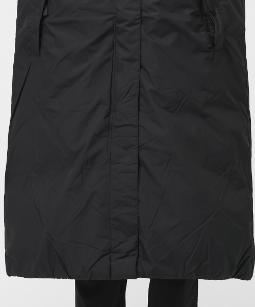 NANGA（ナンガ）の「ナンガ  NO COLLAR DOWN COAT（ダウンジャケット/コート・レディース・ブラック/アイボリー・L/M）」の8枚目の写真