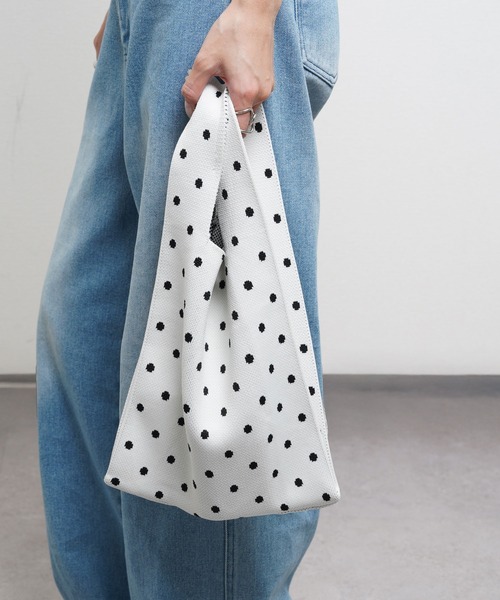 Chillfar（チルファー）の「ニットトートバック（トートバッグ・レディース・ホワイト/ブラック・FREE）」の4枚目の写真