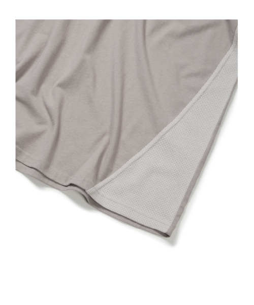 ETCE(イーティーシーイー)の「MIXED PANEL T-SHIRT (LIGHT GRAY)(Tシャツ/カットソー・メンズ・その他・MEDIUM/LARGE/X-LARGE)」の5枚目の写真