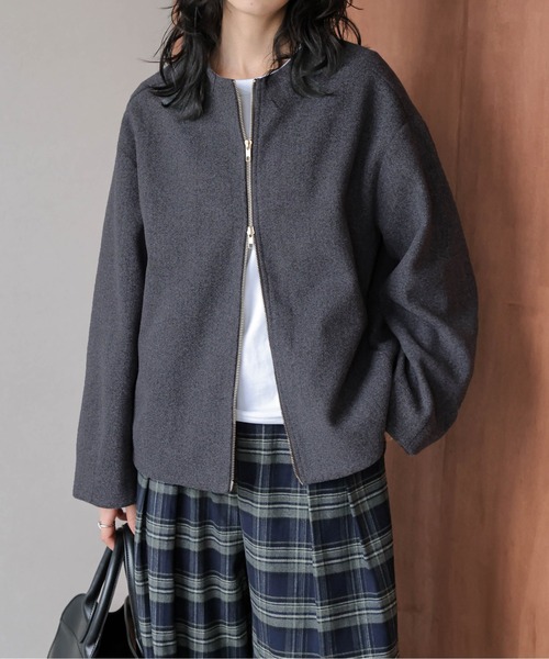 La-gemme(ラジェム)の「ノーカラーダブルジップコート(ノーカラーコート・レディース・ブラック/ピンクベージュ/グレー・フリー)」の2枚目の写真