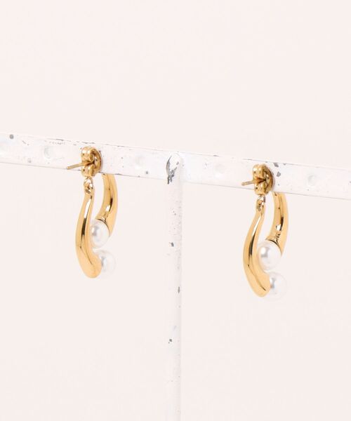 TONE SELECT GOODS(トーンセレクトグッズ)の「【Peony/ピオニー】/ステンレス アクリルパール クロスピアス 0.8mm(ピアス(両耳用)・レディース・ゴールド/シルバー・FREE)」の4枚目の写真