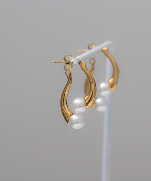 TONE SELECT GOODS(トーンセレクトグッズ)の「【Peony/ピオニー】/ステンレス アクリルパール クロスピアス 0.8mm(ピアス(両耳用)・レディース・ゴールド/シルバー・FREE)」の10枚目の写真