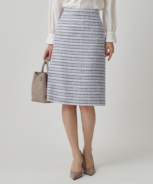 COUP DE CHANCE（クードシャンス）の「【日本製／セットアップ】ファンシーツィードのセミAラインスカート（スカート・レディース・ブラック系3/ホワイト系その他4/ブルー系8/ネイビー系3・36/38/40/42）」の4枚目の写真