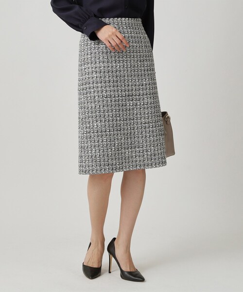 COUP DE CHANCE（クードシャンス）の「【日本製／セットアップ】ファンシーツィードのセミAラインスカート（スカート・レディース・ブラック系3/ホワイト系その他4/ブルー系8/ネイビー系3・36/38/40/42）」の17枚目の写真