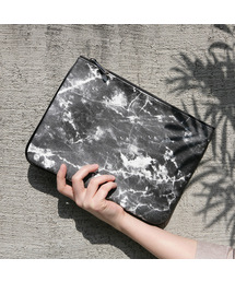 ANODDS（アンオズ）の「SAHAR compact clutch 2 color（クラッチバッグ）」