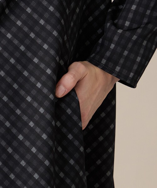 MACKINTOSH LONDON（マッキントッシュ ロンドン）の「プリントチェックワンピース（ワンピース・レディース・ブラウン/ブラック・38/40）」の6枚目の写真