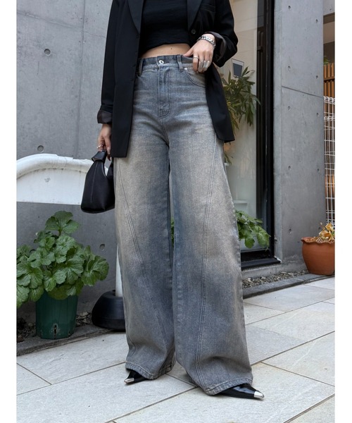 LUIS MARI【クールカレアン】新品タグ付デニムワイドパンツ　38 Lui's（ルイス）の「切替デザインワイドデニムパンツ（デニムパンツ