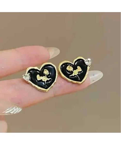 tone(トーン)の「【88eighty-eight】ブラックハート薔薇アンティークピアス【import】(MA)(ピアス(両耳用)・レディース・ブラック・FREE)」の4枚目の写真