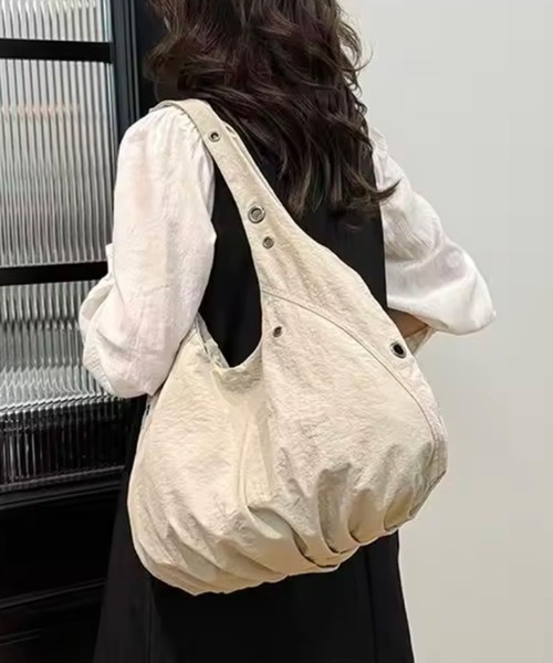ammy.(エイミードット)の「【 ammy. / エイミードット 】 バルーン ナイロン トートバッグ(トートバッグ・レディース・グレー/アイボリー/ブラック/カーキ・FREE)」の2枚目の写真