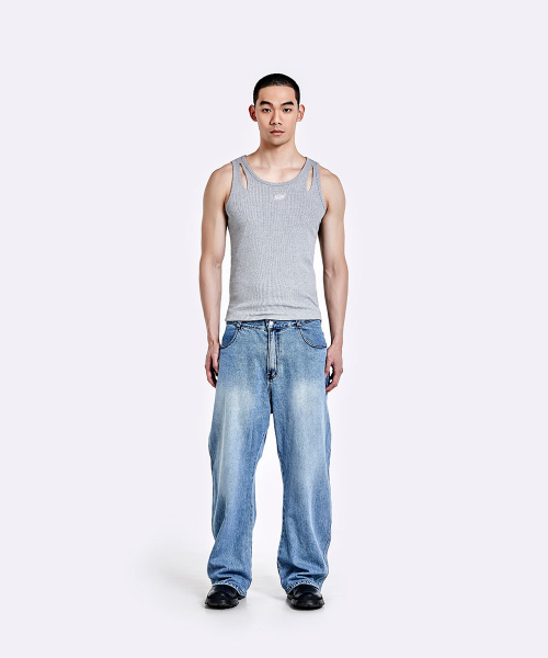 51%(フィフティーワンパーセント)の「Triangle pocket denim pants - Blue(デニムパンツ・メンズ・その他・L/XS/M/S)」の2枚目の写真