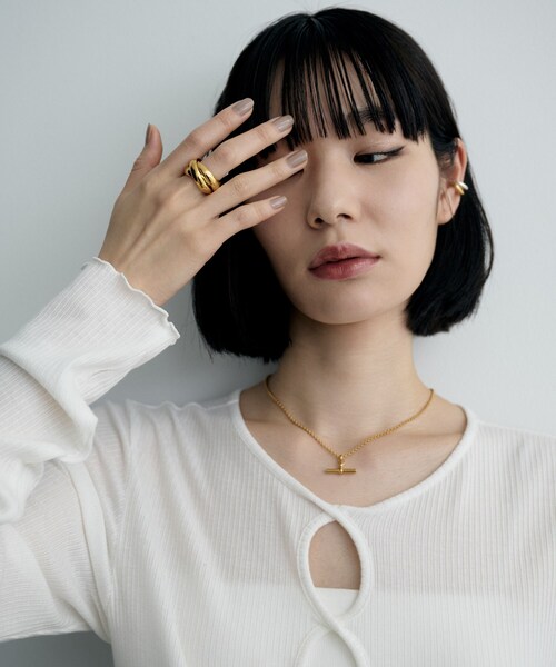 COCOSHNIK ONKITSCH(ココシュニックオンキッチュ)の「シルバー ボリュームリング ドームトリプル(16号、18号) GP(リング・レディース・ゴールド・18/16)」の6枚目の写真