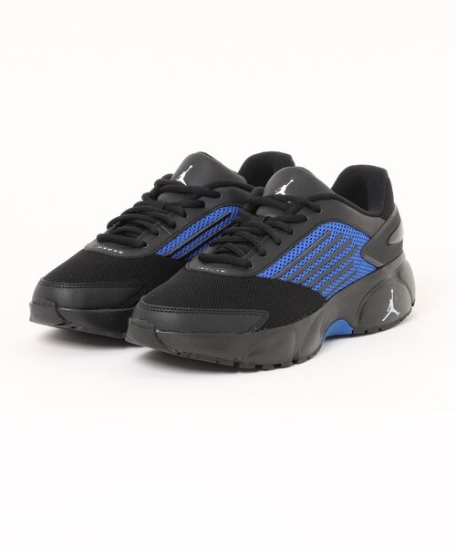 NIKE(ナイキ)の「NIKE ナイキ JORDAN TRUNNER FLOW TRUNNER フロー MIO2091 ABC-MART限定 004BLACK/WHITE(スニーカー・メンズ・ブラック・27.5cm/27.0cm/26.5cm/26.0cm/25.5cm/25.0cm/28.5cm/28.0cm/29.0cm)」の1枚目の写真
