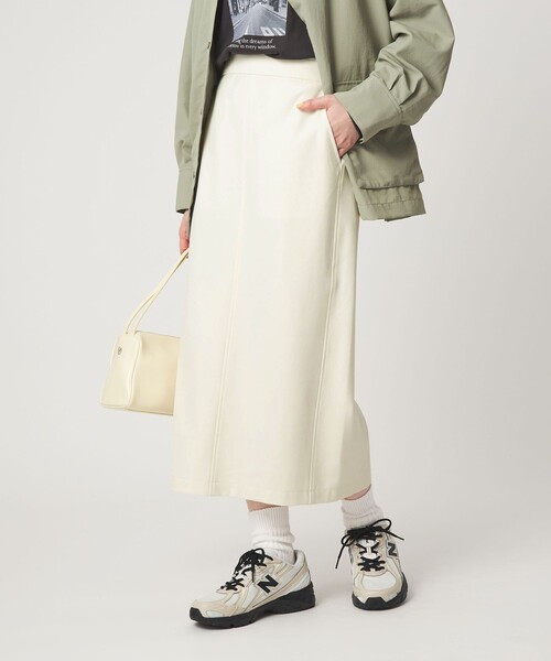 green label relaxing（グリーンレーベルリラクシング）の「【WEB限定】［size SHORT/TALLあり］オルマイ タイト スカート（スカート・レディース・ダークグレー/ベージュ/オフホワイト/ブラック/ブラウン・TALL/FREE/SHORT）」の2枚目の写真