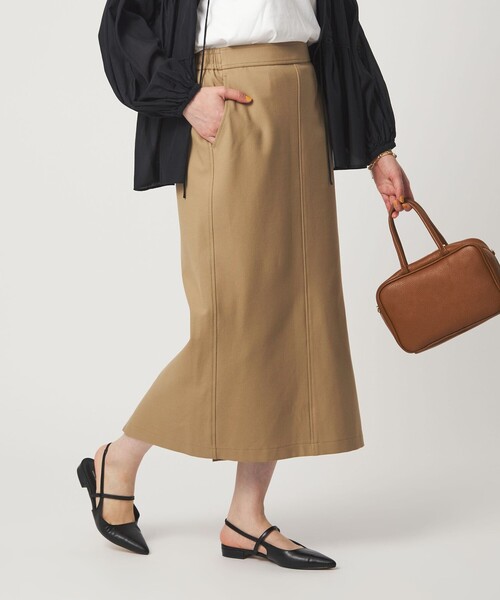 green label relaxing（グリーンレーベルリラクシング）の「【WEB限定】［size SHORT/TALLあり］オルマイ タイト スカート（スカート・レディース・ダークグレー/ベージュ/オフホワイト/ブラック/ブラウン・TALL/FREE/SHORT）」の6枚目の写真