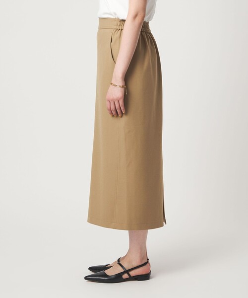 green label relaxing（グリーンレーベルリラクシング）の「【WEB限定】［size SHORT/TALLあり］オルマイ タイト スカート（スカート・レディース・ダークグレー/ベージュ/オフホワイト/ブラック/ブラウン・TALL/FREE/SHORT）」の8枚目の写真
