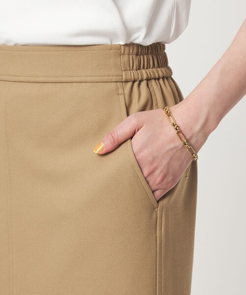 green label relaxing（グリーンレーベルリラクシング）の「【WEB限定】［size SHORT/TALLあり］オルマイ タイト スカート（スカート・レディース・ダークグレー/ベージュ/オフホワイト/ブラック/ブラウン・TALL/FREE/SHORT）」の11枚目の写真