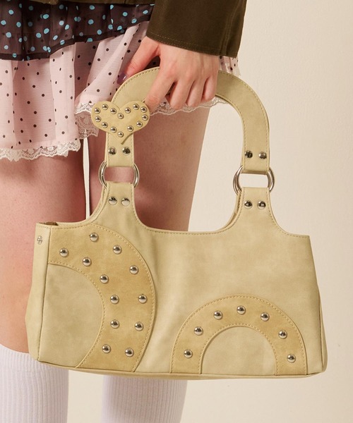 TINA：JOJUN（ティーナジョジュン）の「パッチワーク ハンドバッグ TINA：JOJUN（ハンドバッグ・レディース・ベージュ/ピンク・F）」の2枚目の写真