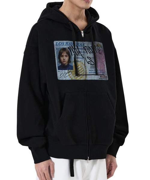 OY(オーワイ)の「『OY/オーワイ』FAKE LICENSE HOODIE ZIP UP/フェイクライセンスジップアップパーカー(パーカー・メンズ・ブラック/グレー・L/M)」の4枚目の写真