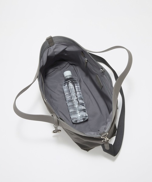 Breath TOPKAPI(ブレストプカピ)の「【Breath TOPKAPI】MORPH モーフ リンクルナイロン 2way ワイド トートバッグ チャーム付き 軽量 / 撥水(トートバッグ・レディース・ブラック/グレー/ベージュ・FREE)」の19枚目の写真