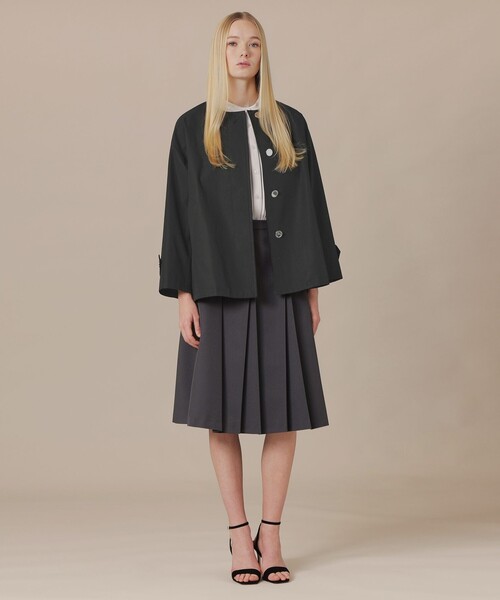 MACKINTOSH LONDON（マッキントッシュ ロンドン）の「【婦人画報4月号掲載】【ROSLEY/ロズリー】ウエザーコットンノーカラーショートコート（ノーカラーコート・レディース・ブルー系その他4/ブラック/ベージュ・38）」の5枚目の写真