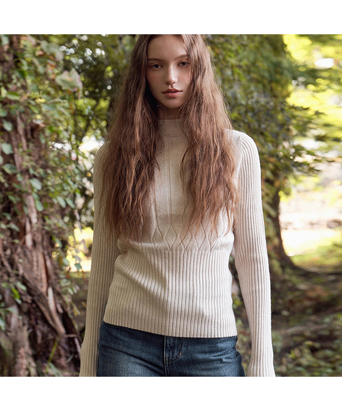 VASCARA(バスカラ)の「DIA Half-neck Knitwear (5colors)(ニット/セーター・レディース・ブラウン/ブラック/アイボリー/ライトベージュ/カーキ・FREE)」の4枚目の写真