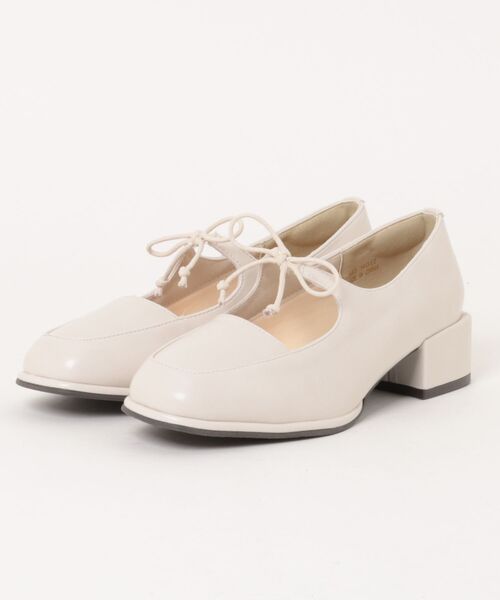 la farfa SHOES(ラ・ファーファ シューズ)の「la farfa shoes リボンストラップ モカパンプス(パンプス・レディース・アイボリー/ブラック・24.5cm/26.5cm/26.0cm/25.5cm/25.0cm/24.0cm/23.5cm)」の5枚目の写真