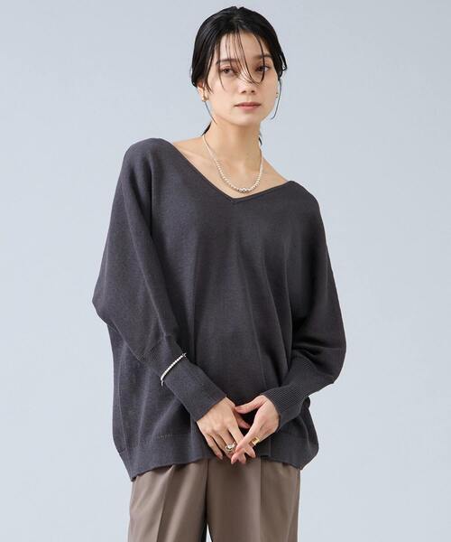 Liesse(リエス)の「レースアップニット(ニット/セーター・レディース・ブラウン/アイボリー/チャコールグレー・FREE)」の2枚目の写真