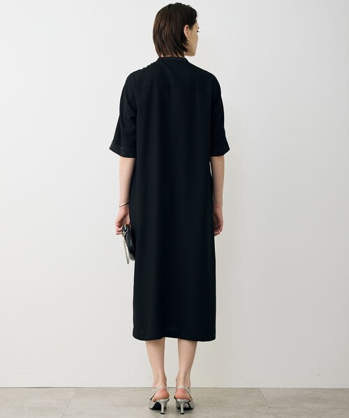 ICB（アイシービー）の「FluidBackSatin シャツワンピース（ワンピース・レディース・グレー系/ブラック系・46/44/42）」の9枚目の写真