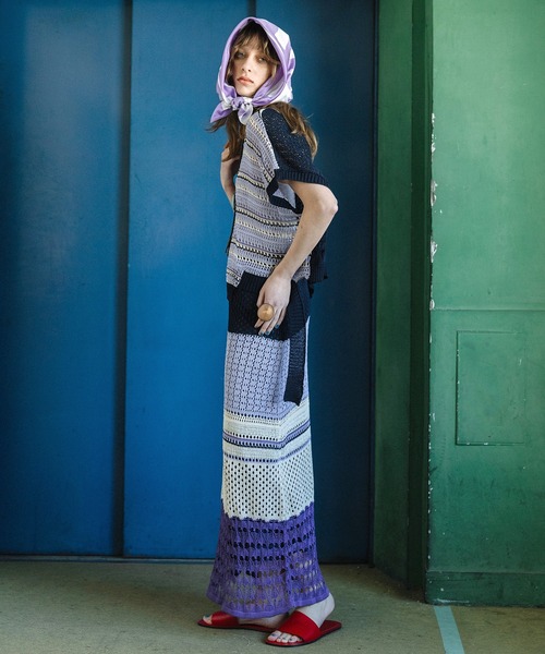 AULA AILA（アウラアイラ）の「【セットアップ着用可】オープンワークニットスカート（スカート・レディース・ブルー/ブラック/パープル・0）」の7枚目の写真