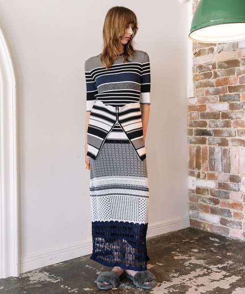 AULA AILA（アウラアイラ）の「【セットアップ着用可】オープンワークニットスカート（スカート・レディース・ブルー/ブラック/パープル・0）」の15枚目の写真